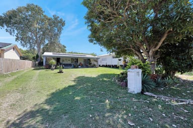 Property 26 Ward Esplanade, BALL BAY QLD 4741 IMAGE 0