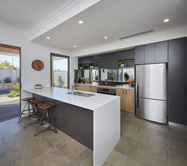 Property WANNANUP WA 6210 IMAGE 0