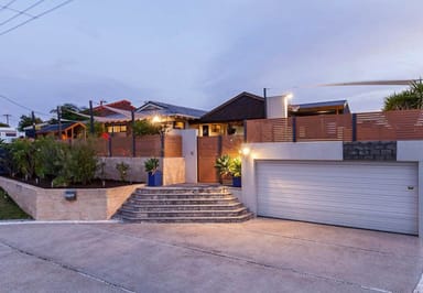 Property 2 Debenham Way, HILLARYS WA 6025 IMAGE 0