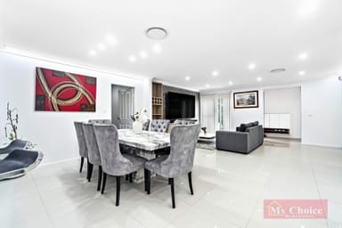 Property 7 Glen Elgin Crescent, EDENSOR PARK NSW 2176 IMAGE 0