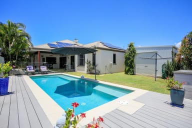 Property 22 Breeze Drive, BARGARA QLD 4670 IMAGE 0