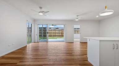 Property 10 McEwan Crescent, KEARNEYS SPRING QLD 4350 IMAGE 0