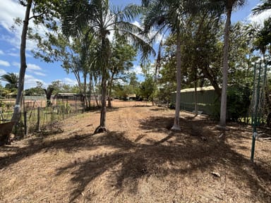 Property 7 Bombax Ct, Nanum QLD 4874 IMAGE 0