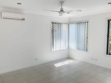 Property HEATHWOOD QLD 4110 IMAGE 0