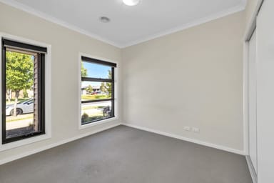 Property 16 Caversham Drive, PAKENHAM VIC 3810 IMAGE 0