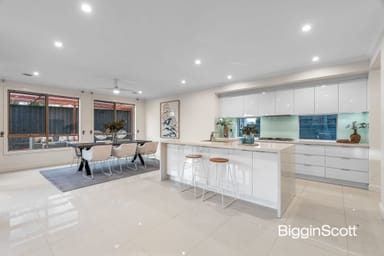 Property 17 Reflection Drive, WANTIRNA SOUTH VIC 3152 IMAGE 0
