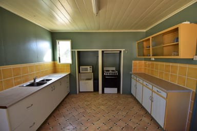 Property 127 Yew Street, Barcaldine QLD 4725 IMAGE 0