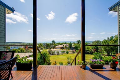 Property 21 Ferryman Close, River Heads QLD 4655 IMAGE 0