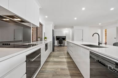 Property 6 Trevor Drive, Coombabah QLD 4216 IMAGE 0