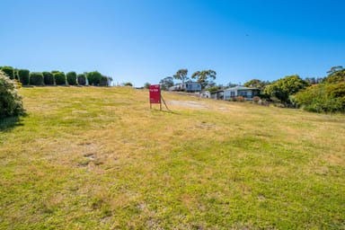 Property 12 Wedge Court, Binalong Bay TAS 7216 IMAGE 0