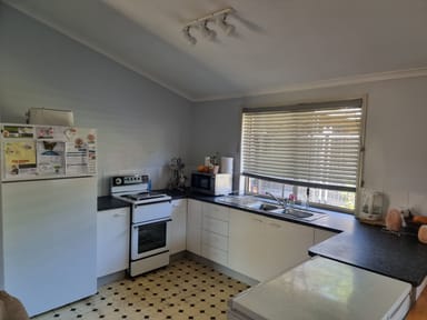 Property 7 Greenhaven Close, Burnside QLD 4560 IMAGE 0