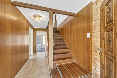 Property 10 McDougall Close, Silkstone QLD 4304 IMAGE 0