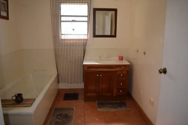 Property 53 Eagle Street, LONGREACH QLD 4730 IMAGE 0