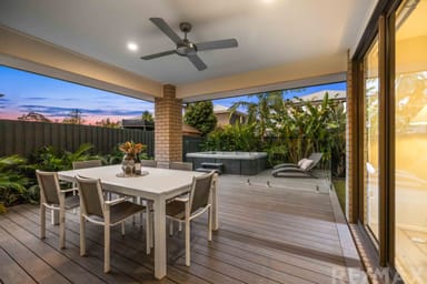 Property 15 MAJESTIC Crescent, HEMMANT QLD 4174 IMAGE 0