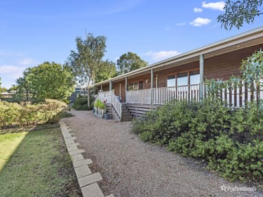 Property 7 Hall Street, Carisbrook VIC 3464 IMAGE 0