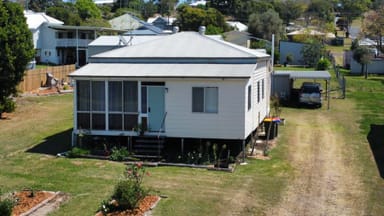 Property 11 Barnes Street, GOOMERI QLD 4601 IMAGE 0