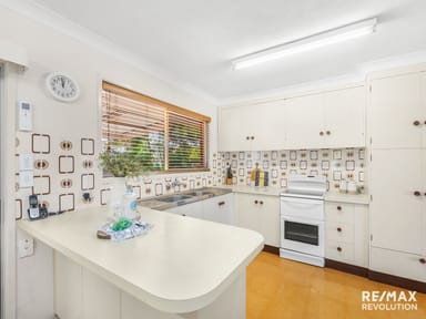 Property 28 Valentia Street, MANSFIELD QLD 4122 IMAGE 0