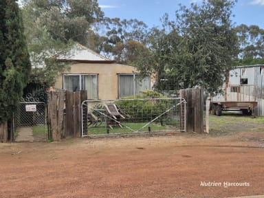 Property 33 Roberts Street, YEALERING WA 6372 IMAGE 0