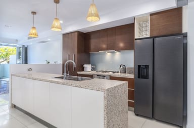 Property 3 Second Avenue, Broadbeach QLD 4218 IMAGE 0