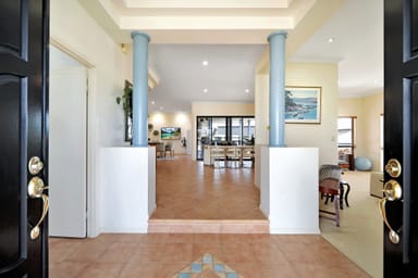 Property 6 Robina Drive, AVOCA QLD 4670 IMAGE 0