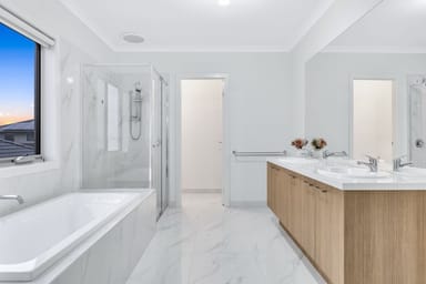 Property 8 Clear Drive, Tarneit VIC 3029 IMAGE 0