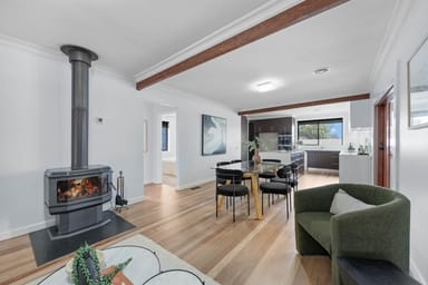 Property 7 Lancaster Court, Greenvale VIC 3059 IMAGE 0