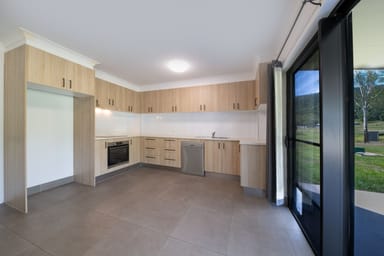 Property 4/137 Telford Road, Strathdickie QLD 4800 IMAGE 0