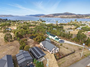Property 44 Bay Street, DUNALLEY TAS 7177 IMAGE 0