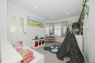 Property 11 Pioneer Drive, YANGEBUP WA 6164 IMAGE 0