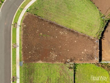 Property 7 Saddlers Street, Kearneys Spring QLD 4350 IMAGE 0