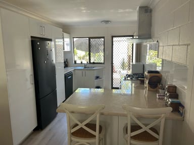 Property Unit 2, 43 Carlo Rd, Rainbow Beach QLD 4581 IMAGE 0