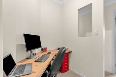 Property 23 Corsair Street, Moggill QLD 4070 IMAGE 0