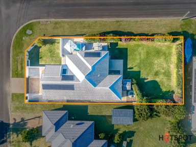 Property 5 Cove Street, Burnett Heads QLD 4670 IMAGE 0