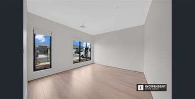 Property 7 Belle-Flur way, BROOKFIELD VIC 3338 IMAGE 0