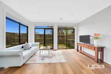 Property 19 Crestview Close, Roxburgh Park VIC 3064 IMAGE 0