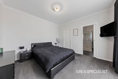 Property 2 Bambury Close, Koo Wee Rup VIC 3981 IMAGE 0