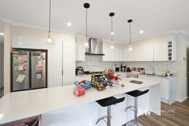 Property 30 Salisbury Crescent, Traralgon VIC 3844 IMAGE 0