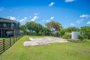 Property 9 Mackerel Street, Oo North Shore QLD 4565 IMAGE 0