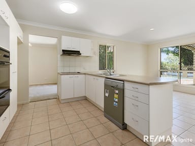 Property 7 Deborah Place, Westlake QLD 4074 IMAGE 0
