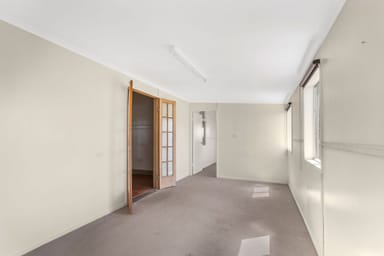 Property 8 Newtown Street, EAST IPSWICH QLD 4305 IMAGE 0