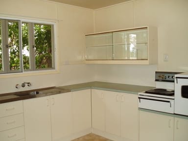 Property 76 Chandos Street, Wynnum West QLD 4178 IMAGE 0