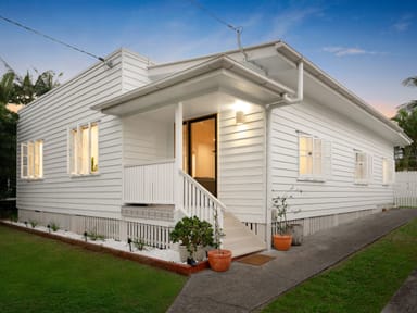 Property 10 Baldwin Street, Redcliffe QLD 4020 IMAGE 0