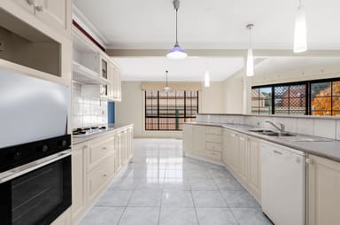 Property 2 Silverthorn Court, Mill Park VIC 3082 IMAGE 0
