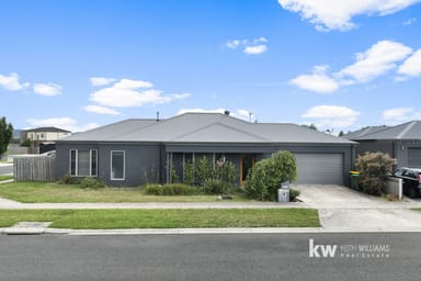 Property 30 Salisbury Crescent, Traralgon VIC 3844 IMAGE 0