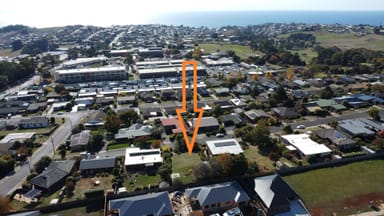 Property 8 Taroona Avenue, SHOREWELL PARK TAS 7320 IMAGE 0