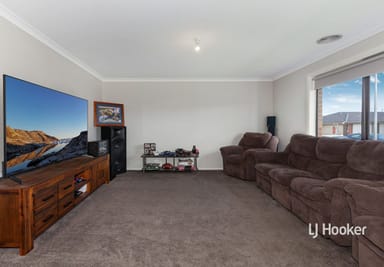 Property 14 Wispering Circuit, KILMORE VIC 3764 IMAGE 0