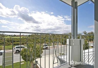 Property 32 Aquaviva Circle, VIVEASH WA 6056 IMAGE 0