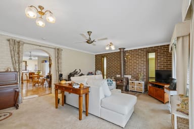 Property 33 Anderson Avenue, INVERLOCH VIC 3996 IMAGE 0