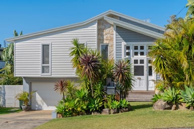 Property 4 Shipton Crescent, Mollymook NSW 2539 IMAGE 0