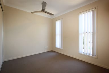 Property 23 Saltram Avenue, HOLMVIEW QLD 4207 IMAGE 0